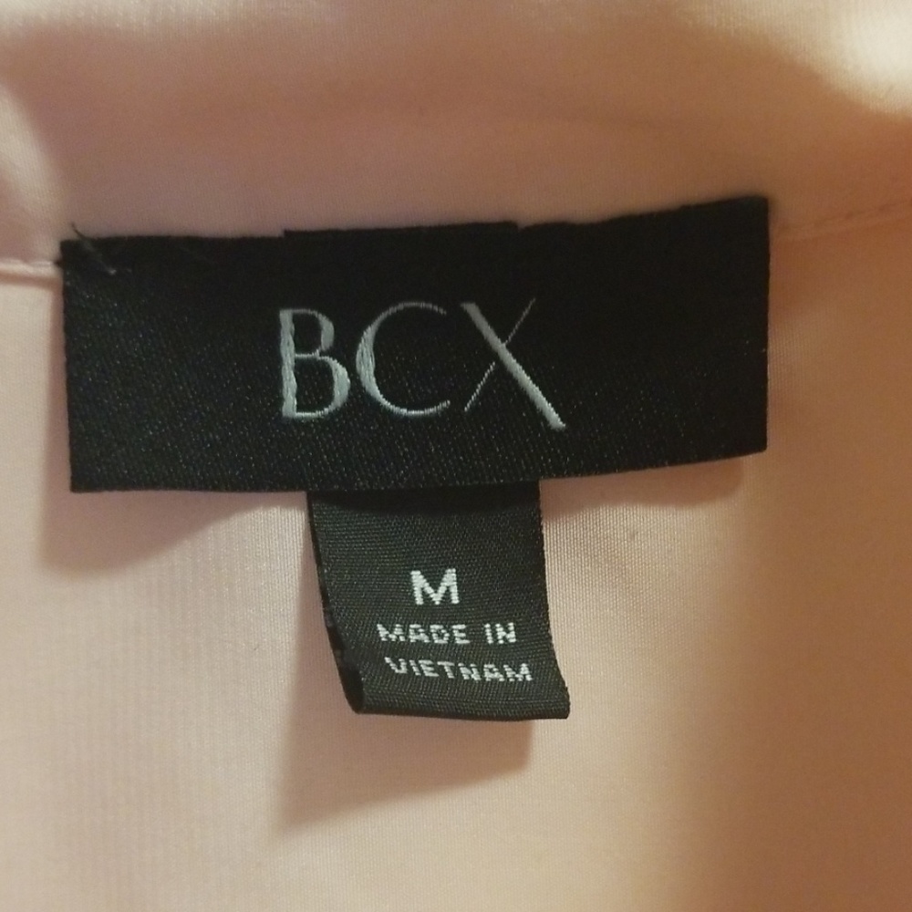 Button down top - Picture 2 of 5
